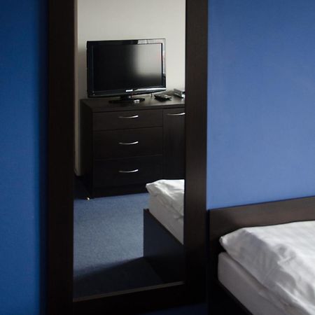 Garni Hotel Fellini ชิอาร์ นาด อาโรนอม ห้อง รูปภาพ