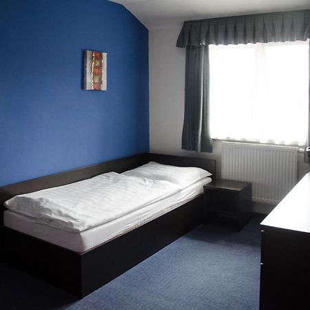 Garni Hotel Fellini ชิอาร์ นาด อาโรนอม ห้อง รูปภาพ