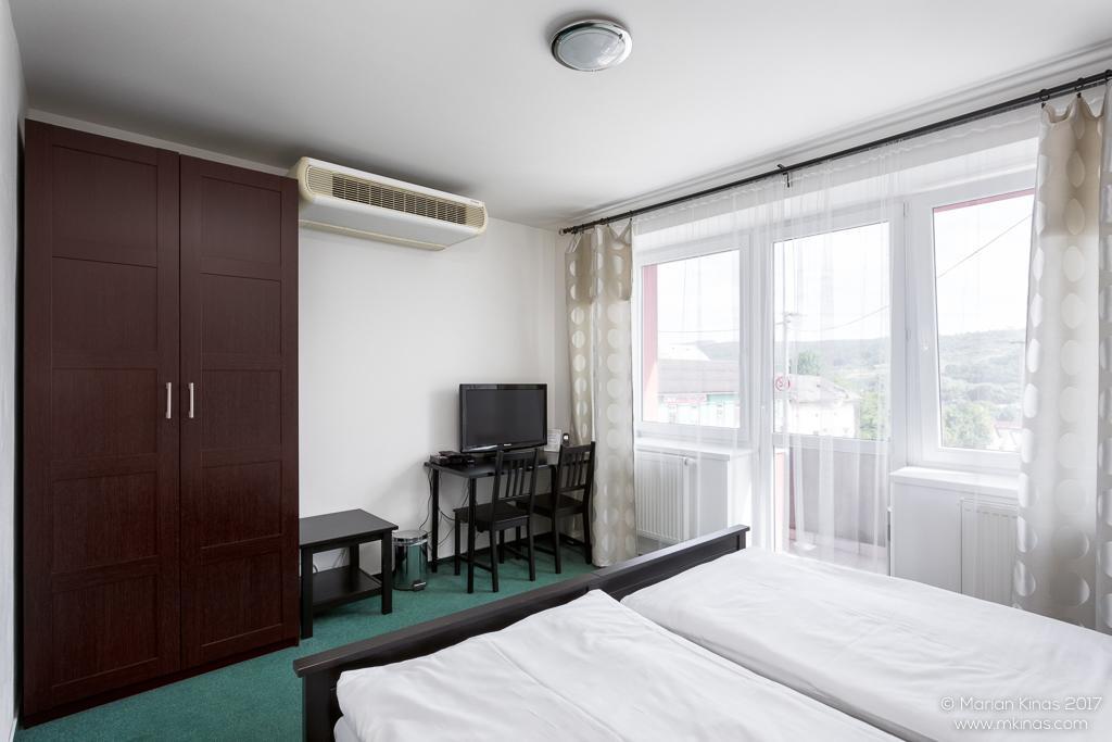Garni Hotel Fellini ชิอาร์ นาด อาโรนอม ภายนอก รูปภาพ